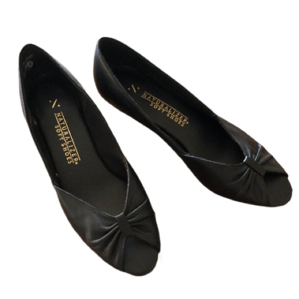 Naturalizer Black Ballet Flats Everyday Subtle Elegance Casual Comfortable
